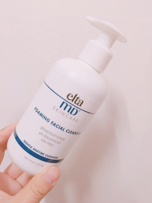 混油皮毛孔粗大怎么收缩毛孔,油皮毛孔大怎么护肤最好