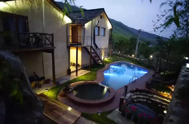 鞍山独门独院温泉民宿可住30多人 (北京昌平一宿三餐100元温泉民宿)