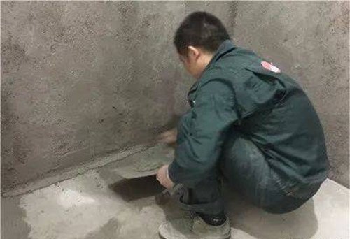 顶楼下雨漏水怎么找漏水点,顶楼烟道漏水怎么找到漏水点