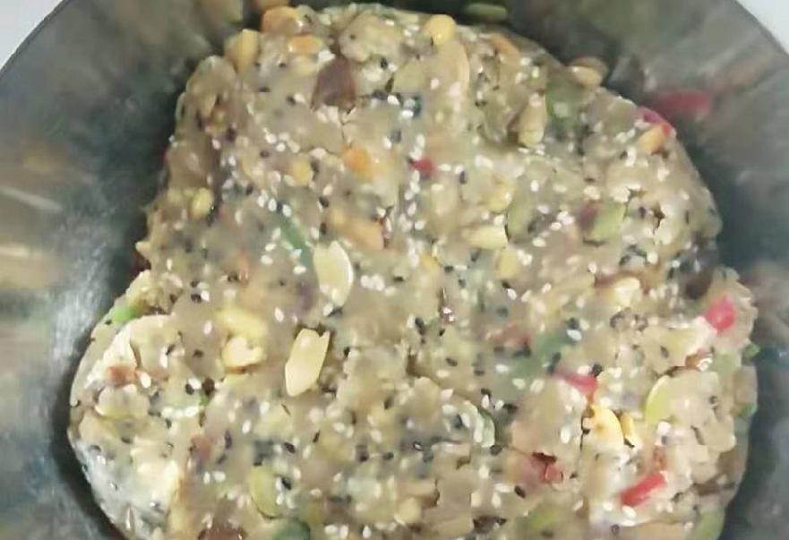 月饼吃什么馅最好吃又简单,南方月饼和北方月饼的馅