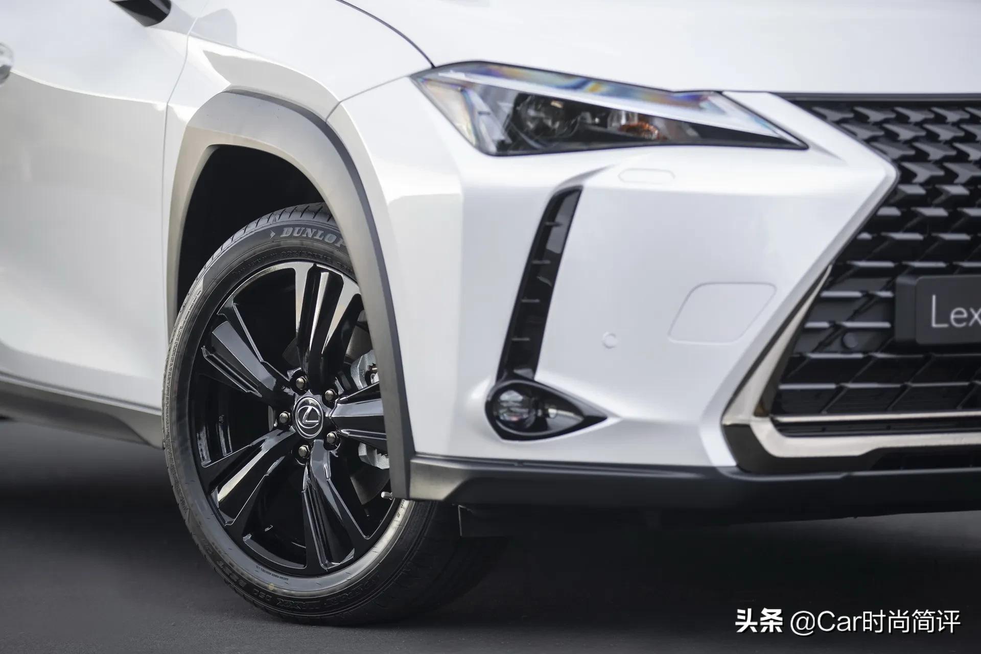 雷克萨斯ux车型将更新升级,雷克萨斯ux改款加长