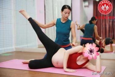 广州孕妇瑜伽培训班,广州瑜伽教练班培训学校