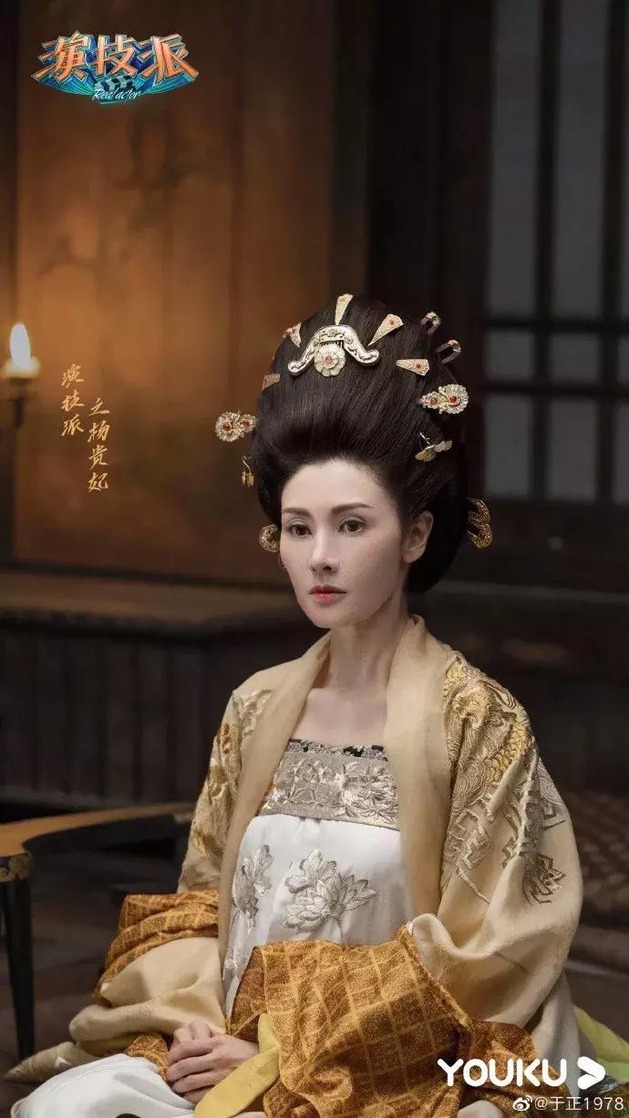 与赌王女太子同嫁一夫李嘉欣，花光每月200万生活费开始接新剧了