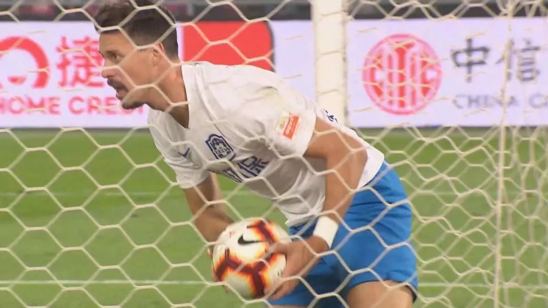 泰达输给国安后,为什么施蒂利克要祝贺队员?