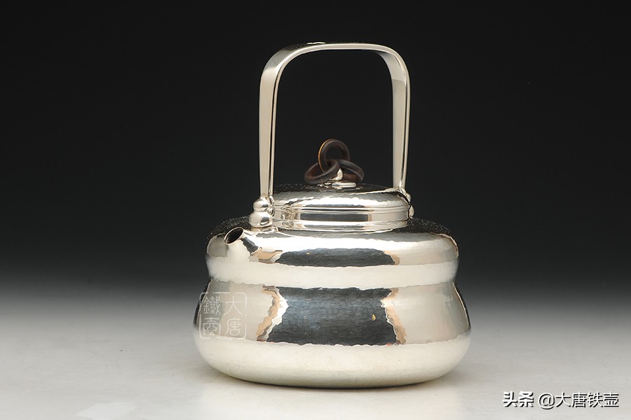 煮茶喝养生还是泡茶喝养生,银壶煮水泡茶比较好