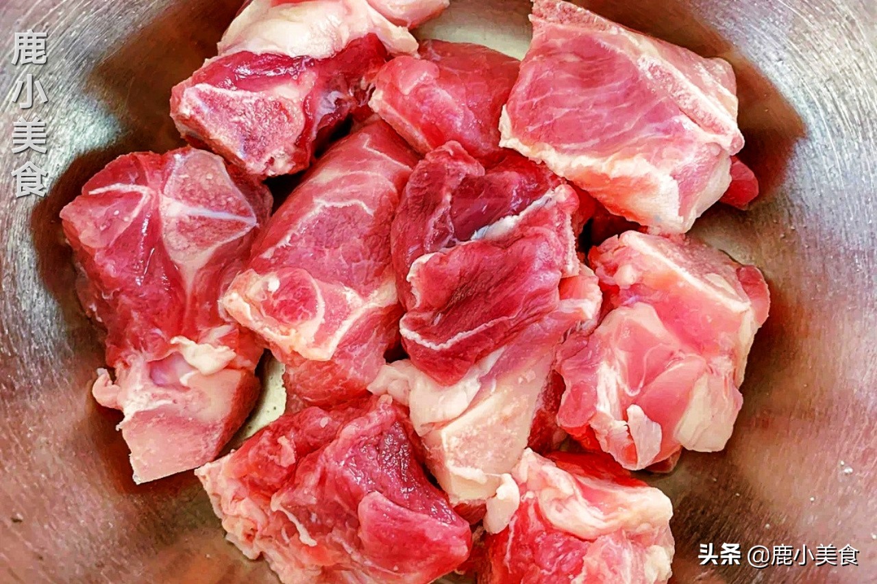 炖的排骨又老又柴？很多人不仅第1步错，还用错水，教你处理方法