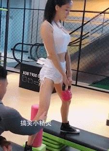 开心一刻gif搞笑动图,搞笑gif段子看起来能量满满