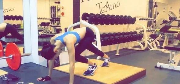 4年蝉联“日本男人最爱身材”身材比例完美，减脂做好这三方面