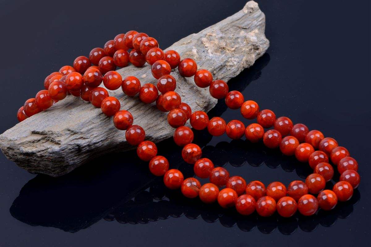 中国人为什么对玉石佩情有独钟，而欧美人兴趣不浓？