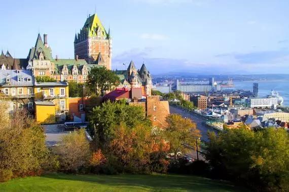 加拿大特色小镇风景迷人了解一下,加拿大小镇视频大全