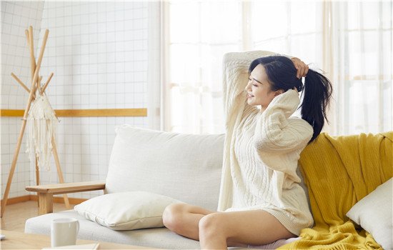 刘海秃鬓角扎马尾怎么办,鬓角秃怎么剪刘海扎马尾