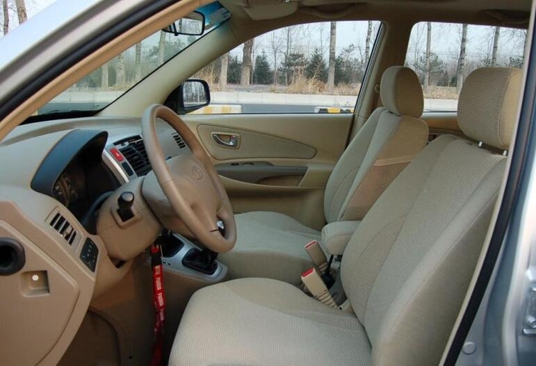 介绍一下23款现代途胜的优缺点,开了16万公里现代全新途胜