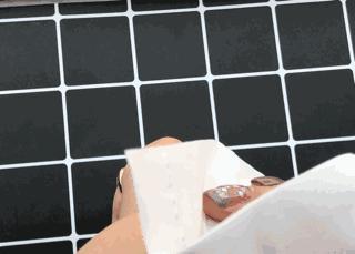 一块驴奶皂搞定洁面、卸妆，还能洗澡去鸡皮！我要回购10000次