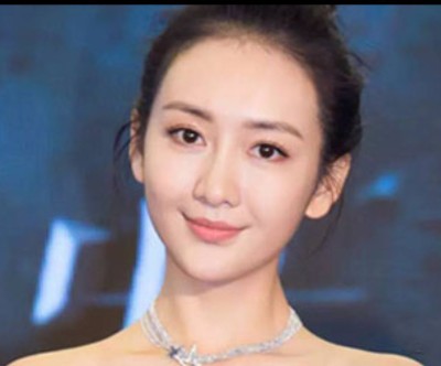 王鸥成名前演的角色,女明星王鸥的经历