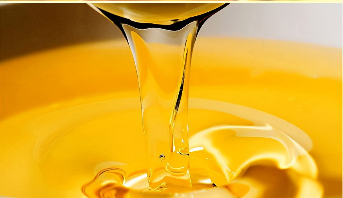 自榨油和超市油哪个安全,桶装油和自榨油哪个好