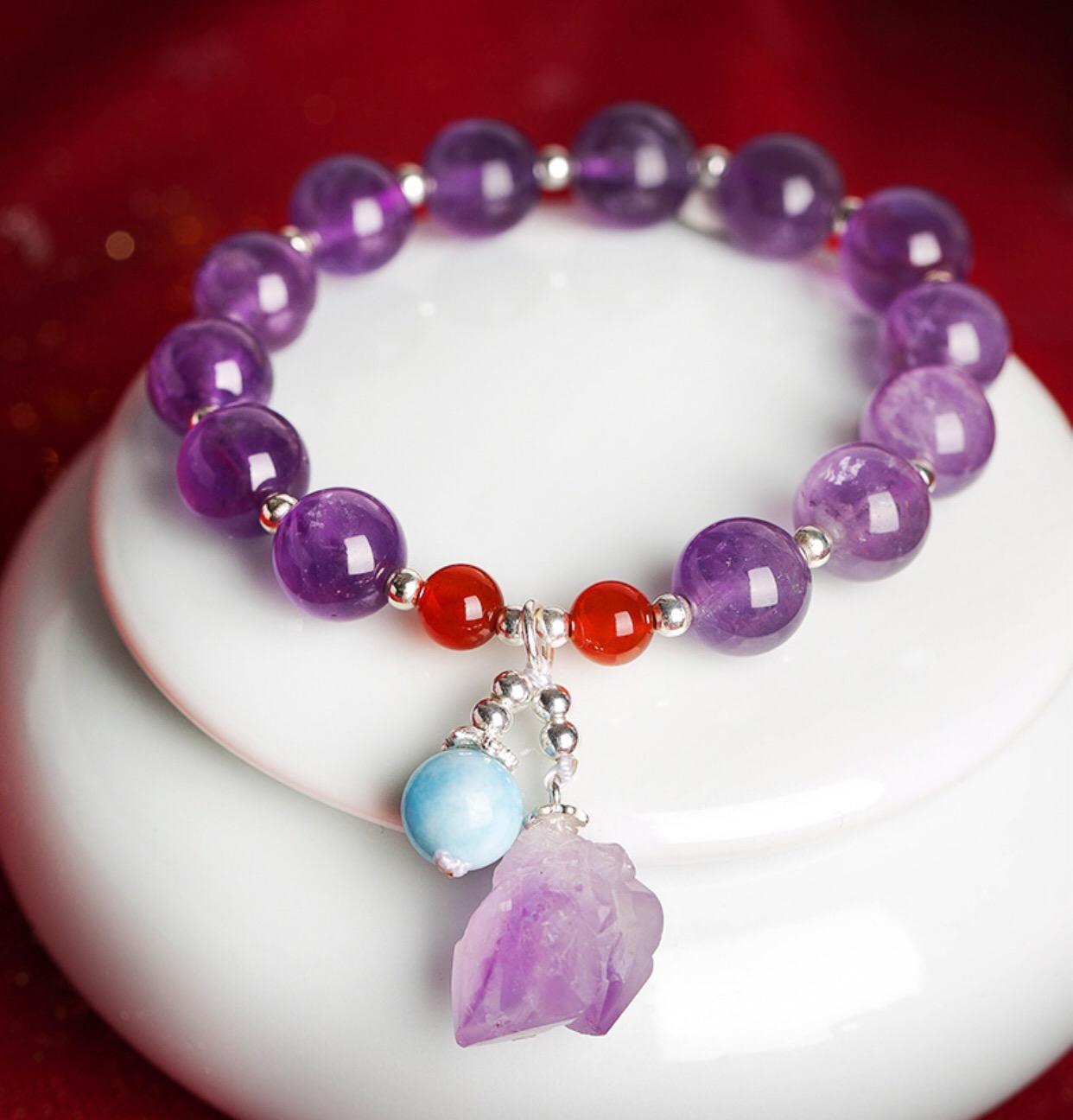 天然水晶石的价值,如何鉴别黄水晶和玻璃晶的区别