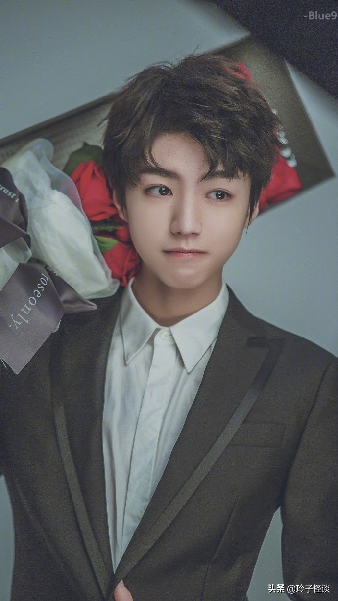 明星被星探发现都在干什么,鹿晗吴奇隆