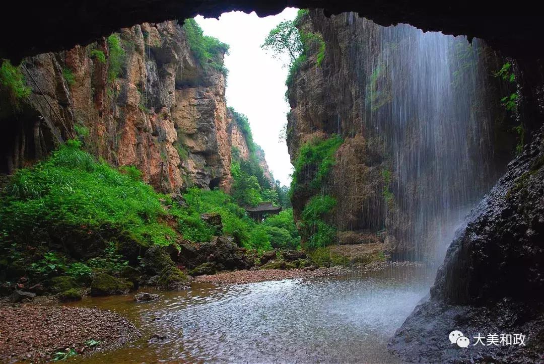 绿色和政春深夏浅风光好山美花浓待君来