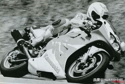 川崎zx4rr对比ninja400,川崎zx400与ninja400座高