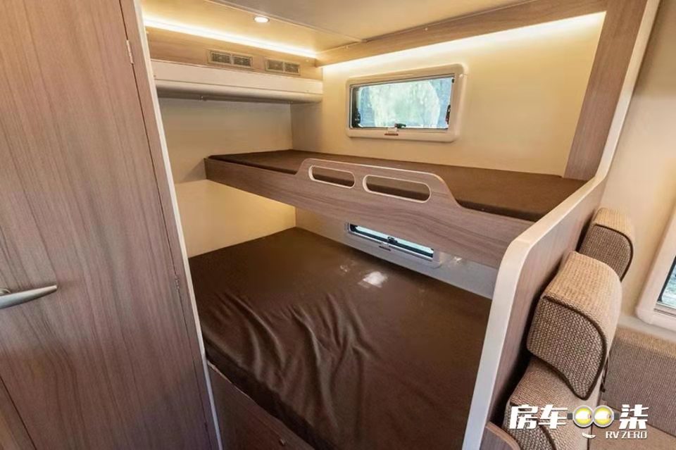 最适合日常通勤与旅游的b级房车,适合一个人的百万级小额头房车