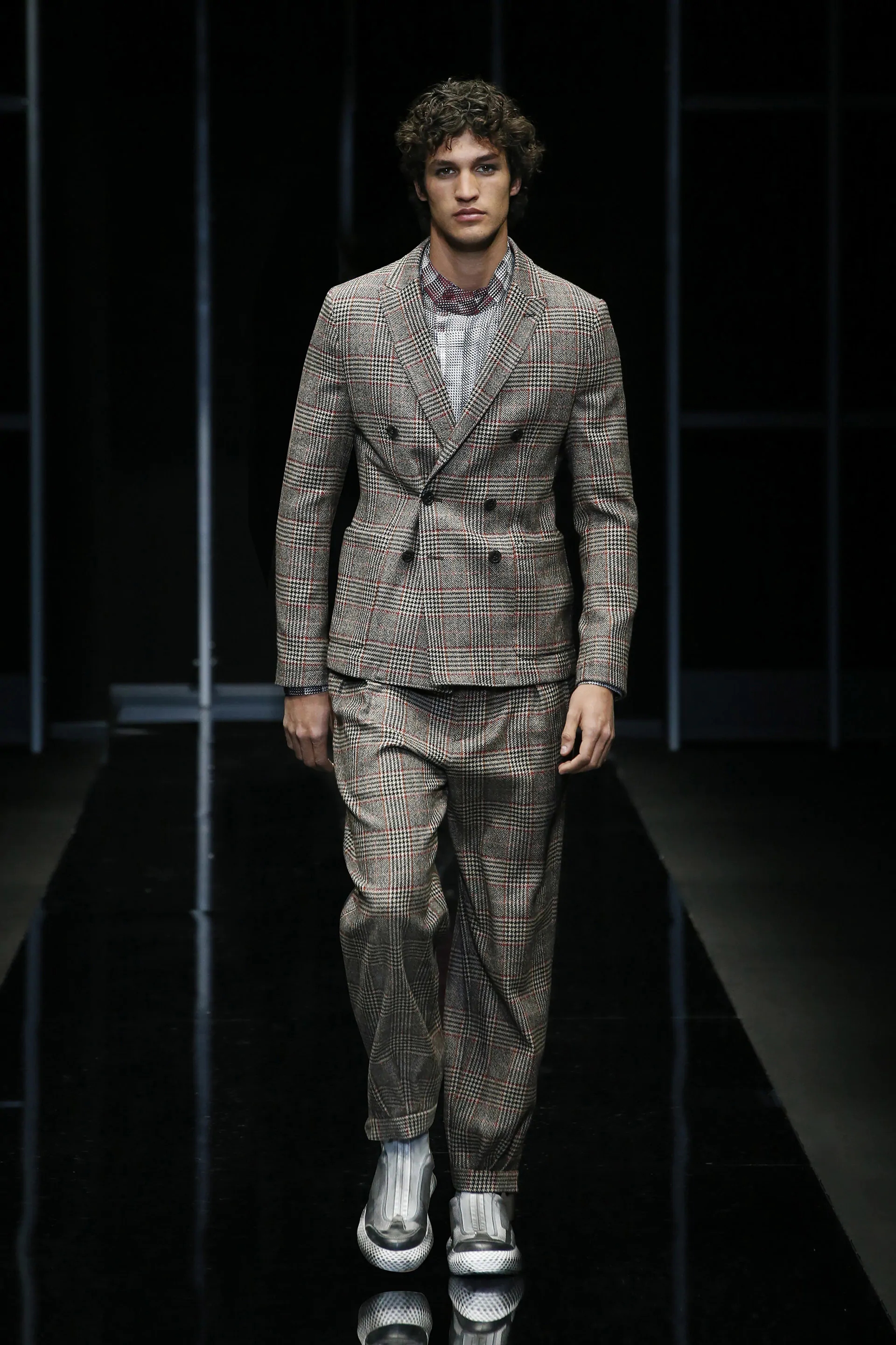 armani秀场男装秋冬2023,giorgioarmani男装胡歌