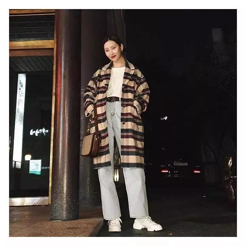 孔孝真同款衬衫豹纹绿色,孔孝真穿搭都是什么品牌