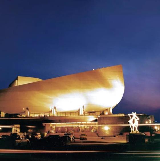 西部非洲地区有哪些世界著名城市？