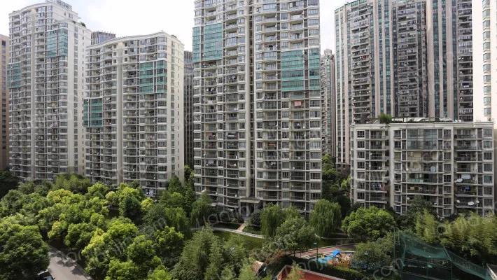 上海中心区凶宅50平只售22万,上海凶宅拍卖