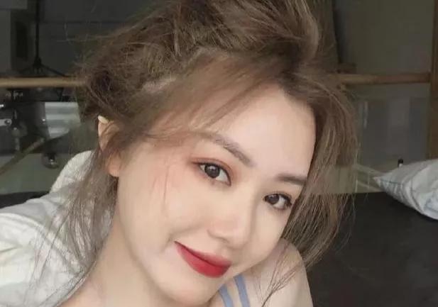 当男人说想你的时候女人怎么回答,女人说也想你了怎么回复