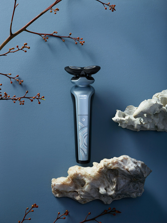 飞利浦与故宫文化联名款电须刀礼盒花好月圆，佳礼“天成”