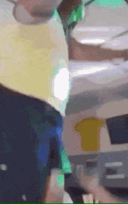 外国人少系列:这是黑人版快手吧?至少也是作死界的王者级别