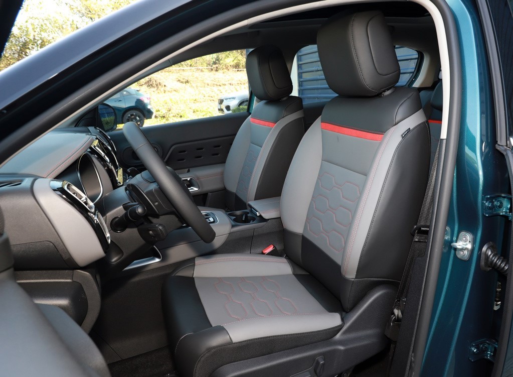 雪铁龙c5天逸试驾1.8t第一视角,试驾雪铁龙天逸c5