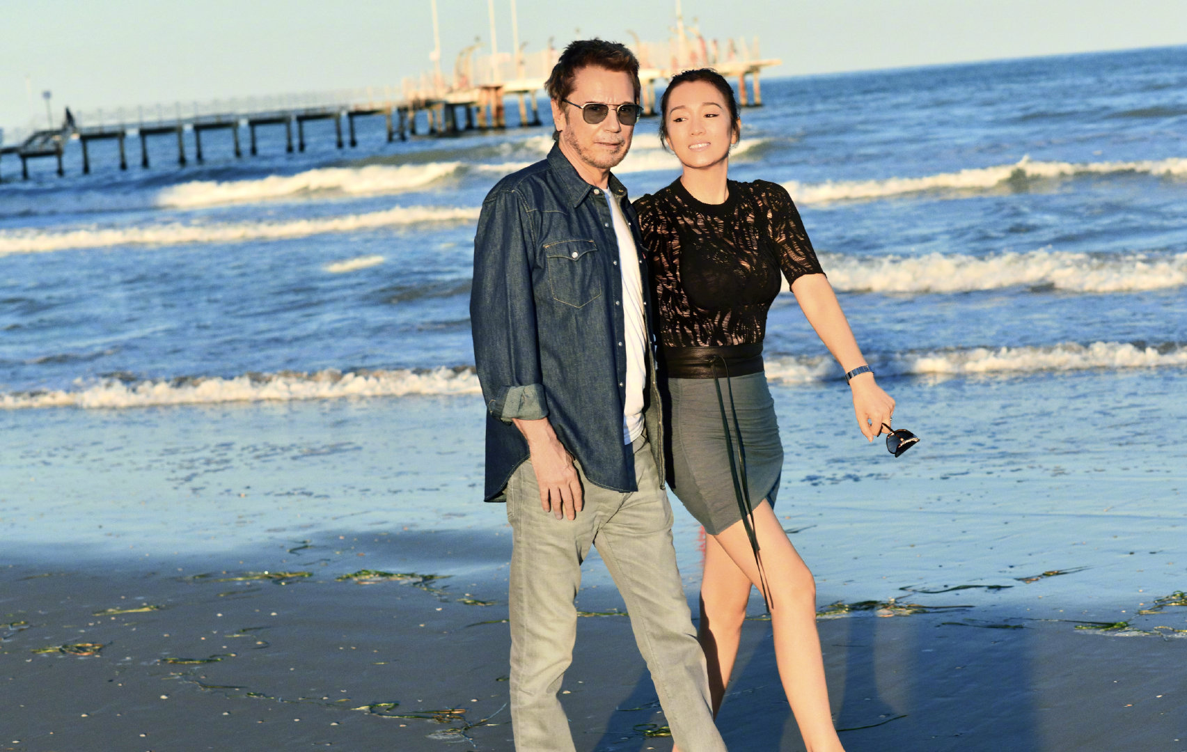 巩俐为何甘愿嫁给70岁的米歇尔,巩俐再婚嫁71岁法国音乐家