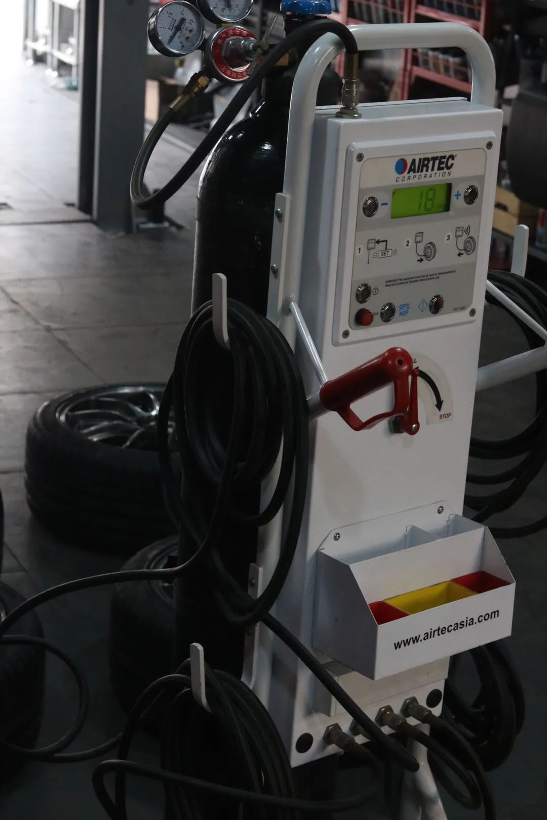 怪兽修车完整版,怪兽修车途锐