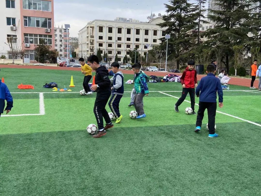 足球社团特色活动,十个一体育教研活动