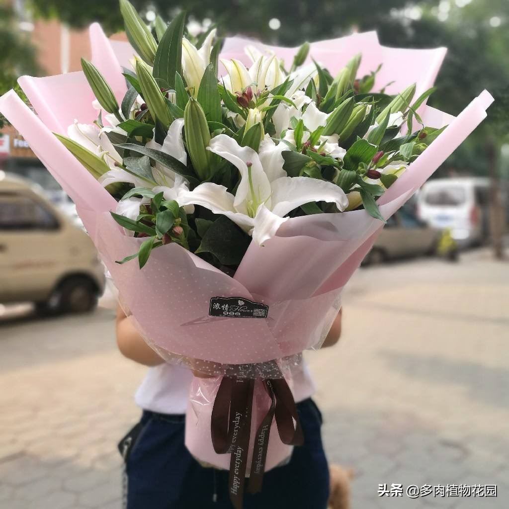 教师节送老师的花折纸,教师节送给老师的花去哪里了