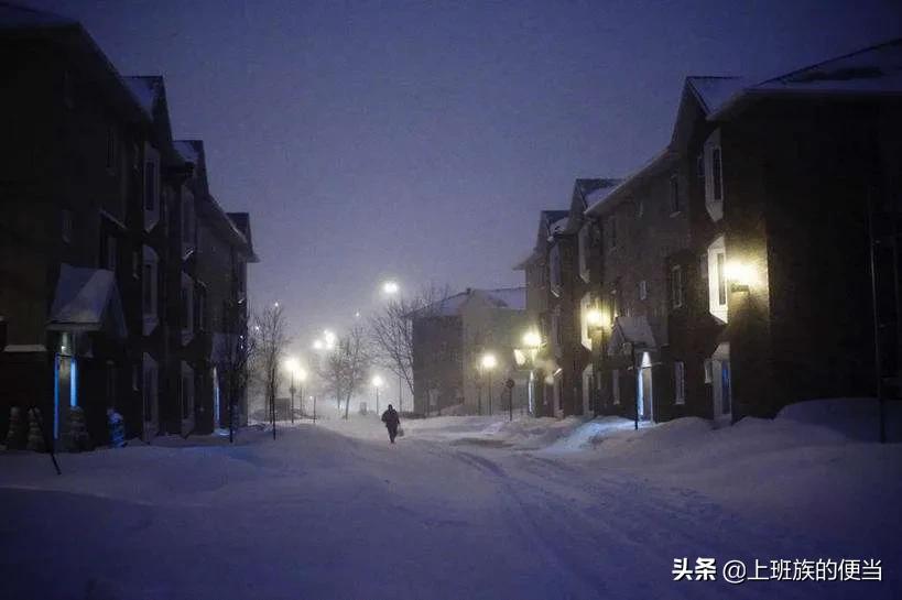 天冷了就得吃它，一个人吃部队火锅原来这么爽啊