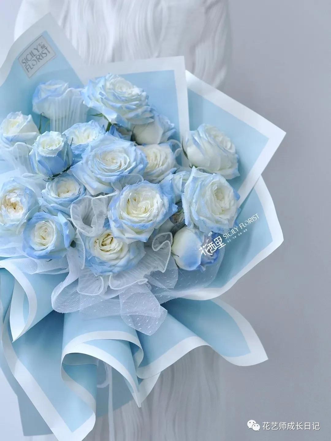 节日特辑vol.3|520碎冰蓝玫瑰花束，再来一波