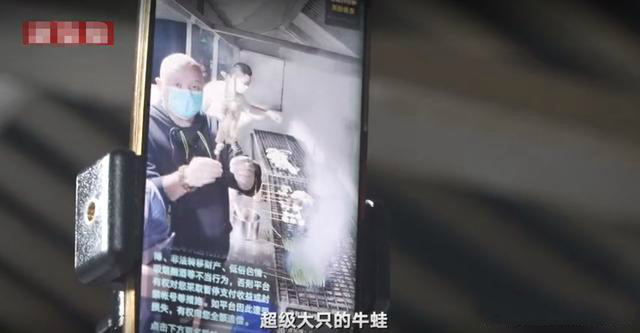 90后摆摊生意好到爆,90后怎么摆摊赚钱的