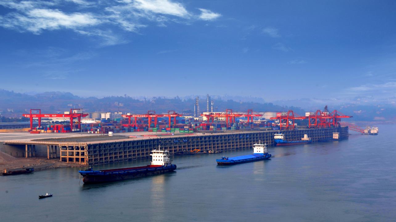 起重业前景,河南上起重型起重机有限公司