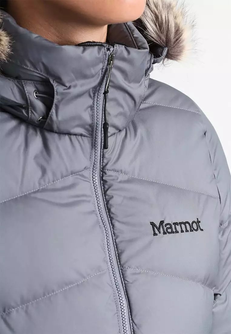 加拿大鹅羽绒服黑标好还是红标好,加拿大鹅羽绒服在加拿大卖多少钱