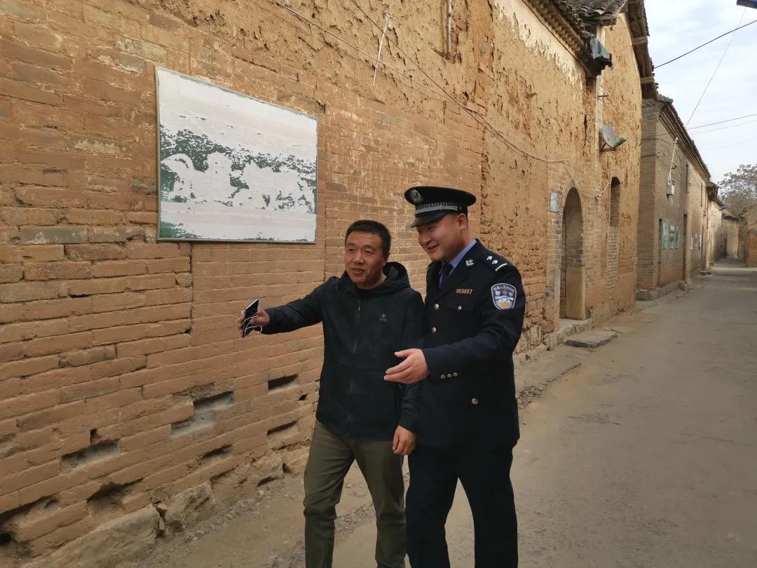 老人丢失现金报警遇捡拾者,老人遗失万元现金后续