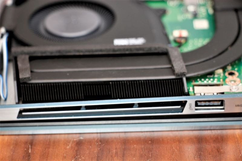 华硕asuszenbook拆屏教程,最强悍的笔记本电脑