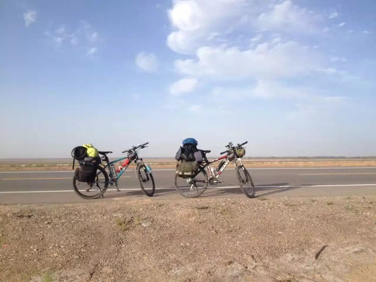 一家三口游西藏新疆,一家三口新疆旅游视频