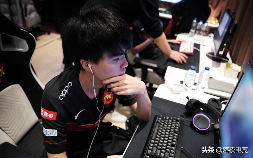 rng战胜fpx晋级fpx,fpxvsrngfpx第几局赢了