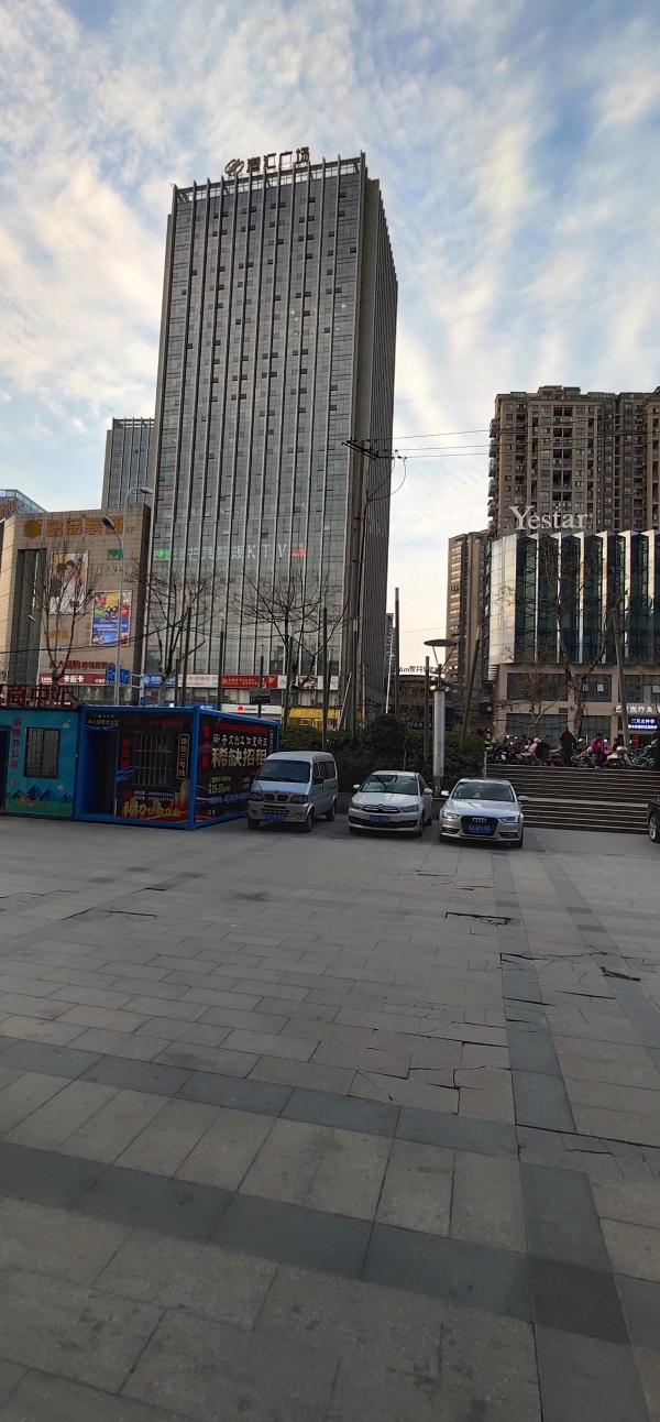 iqooz5屏幕实际体验,iqoo使用感最好的手机