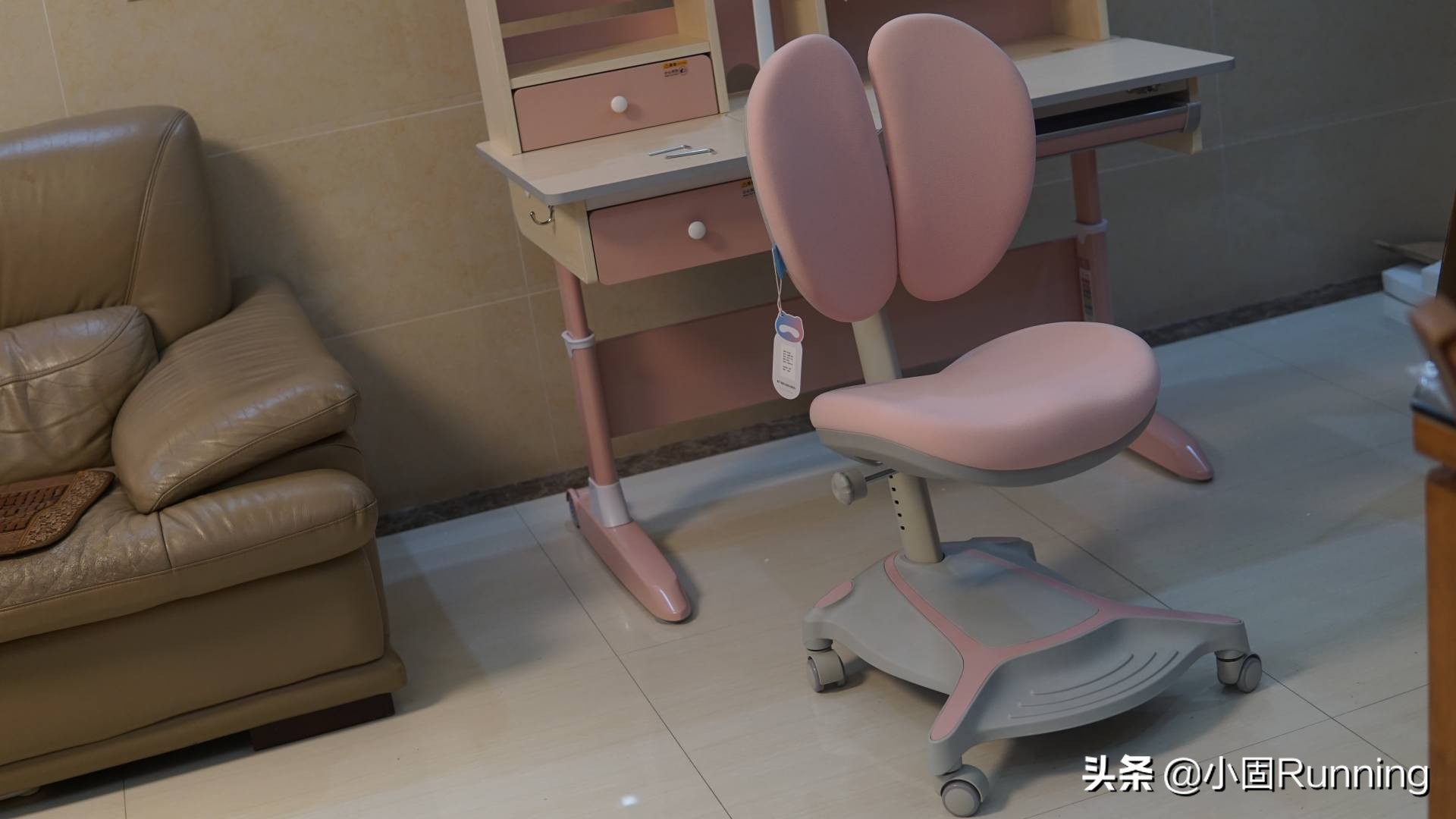 女儿小红花,儿童桌椅学习桌椅1-3岁可以画画