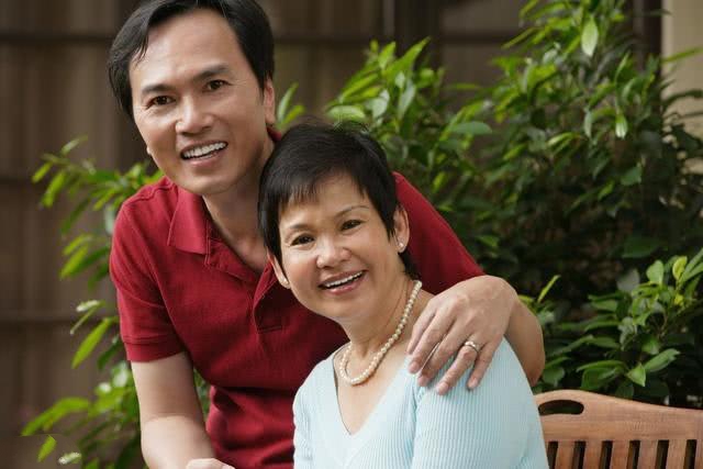 送什么礼物给男友会令他念念不忘,女人送男人什么定情礼物好