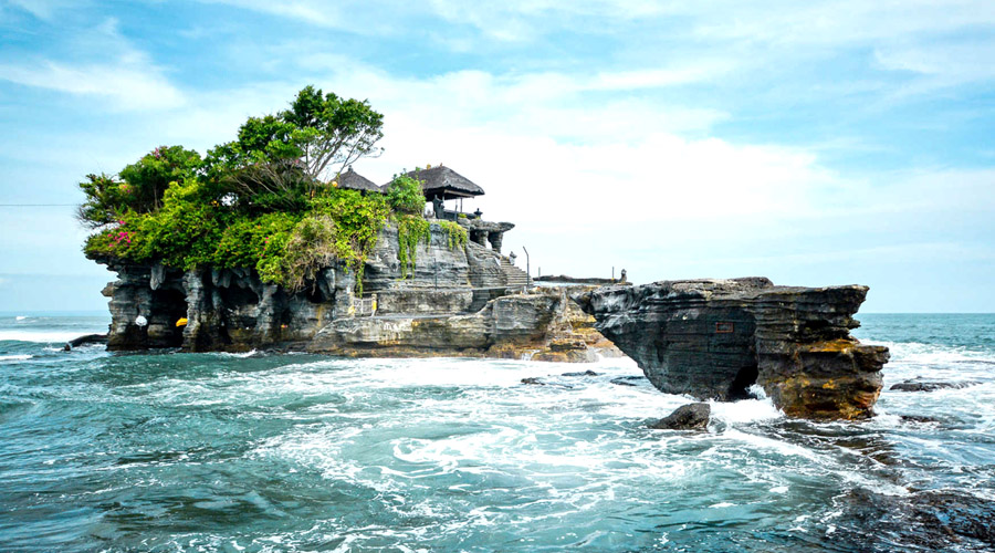 印尼巴里岛皇宫海神庙,印尼巴厘岛海神庙日落