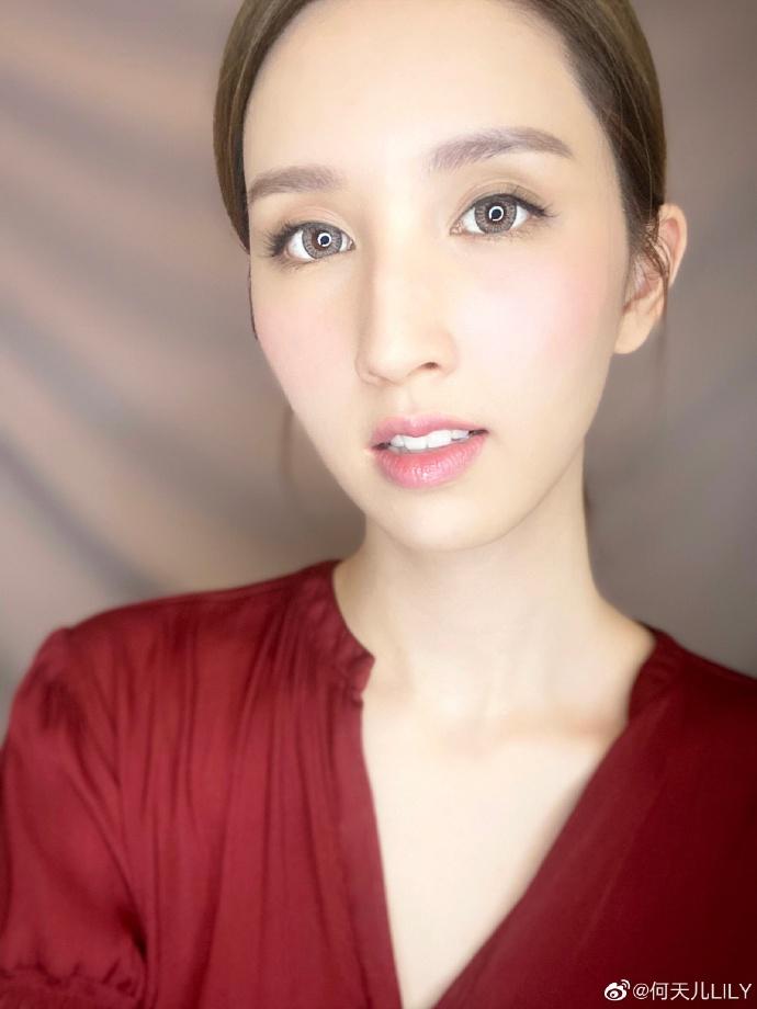 她是才貌双全的港姐，和大51岁富豪上演爷孙恋，今分手后改名